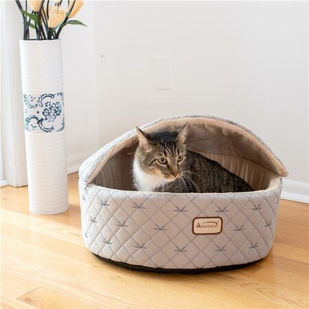 Aeromark AeroMark C33HQH-MH-M Armarkat Cat Bed; Medium; Pale Silver and Beige C33HQH-MH-M C33HQH/MH-M